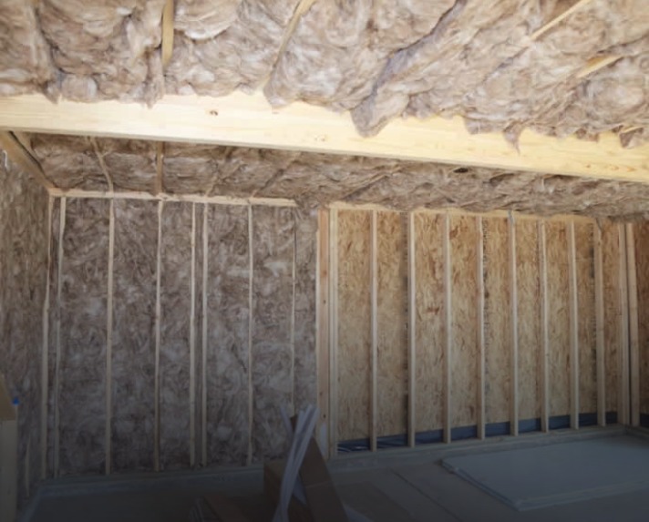 Add on to your home with a sunroom or a bonus room by hiring Janich Homes in the Fargo-Moorhead area.