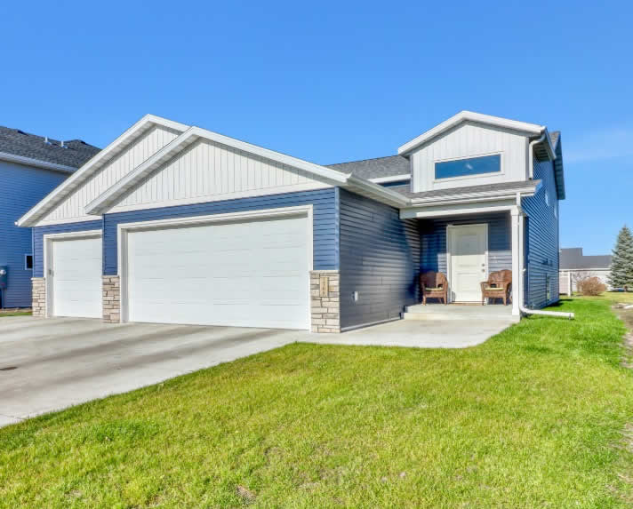 Have Janich Homes of the Fargo and Moorhead markets build your custom home of your dreams.